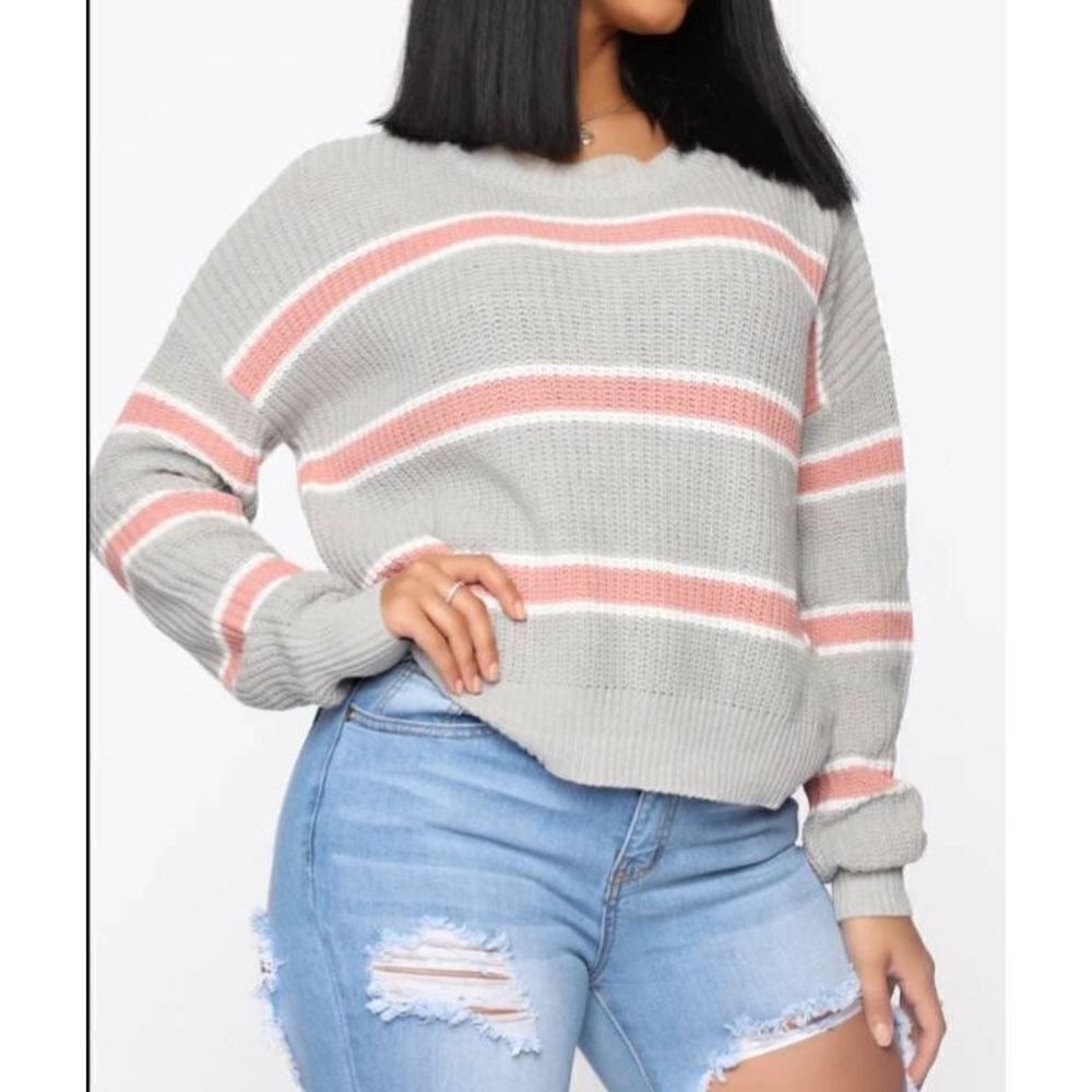 AMBIANCE APPAREL GRAY PINK & WHITE STRIPE SWEATER SZ.S EUC.